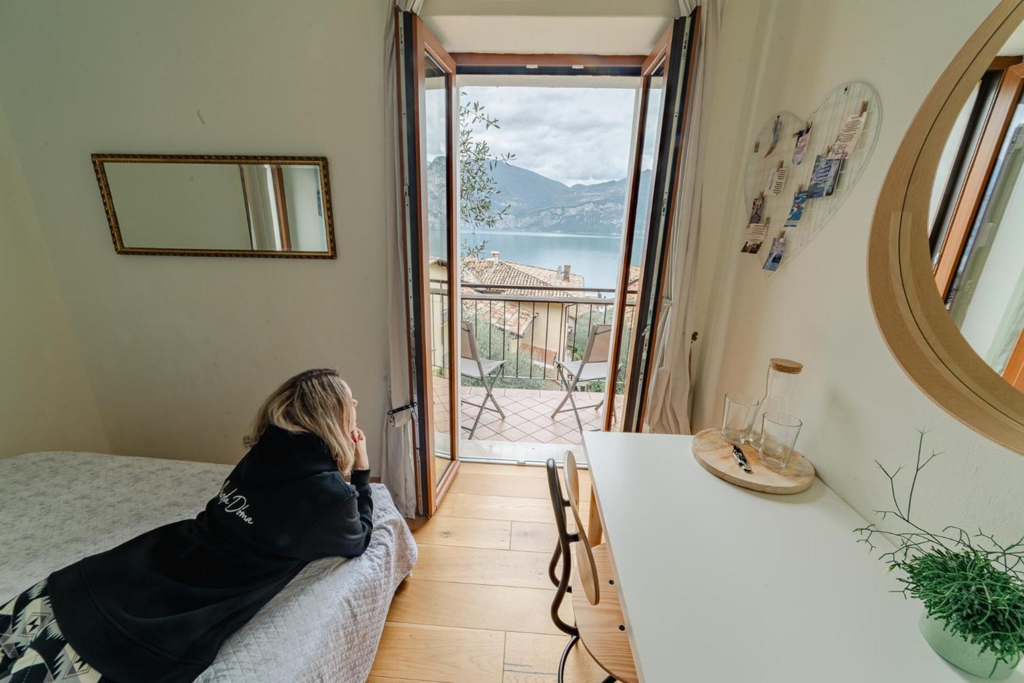 Garda Doma Bed & Breakfast Brenzone sul Garda Luaran gambar