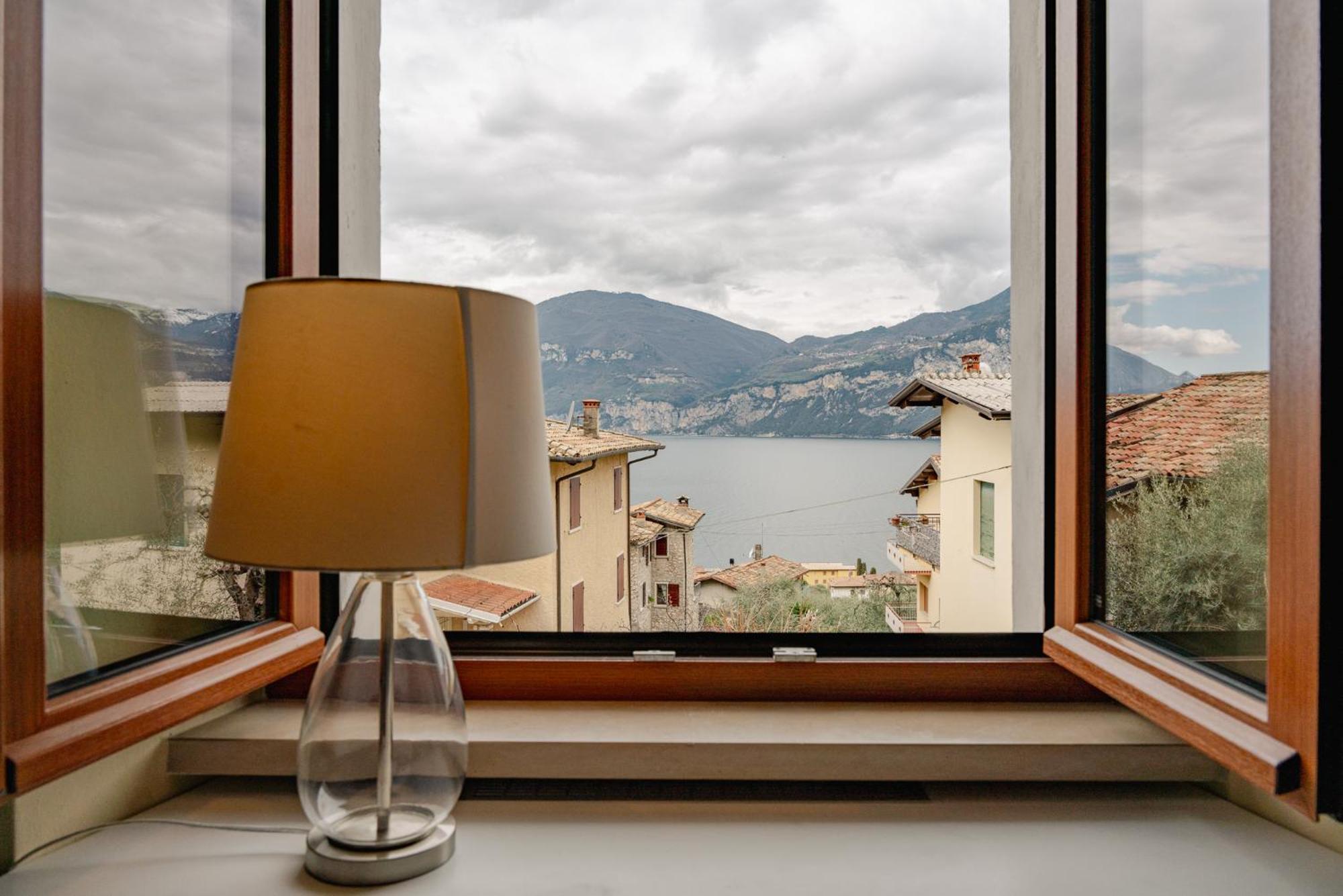 Garda Doma Bed & Breakfast Brenzone sul Garda Luaran gambar