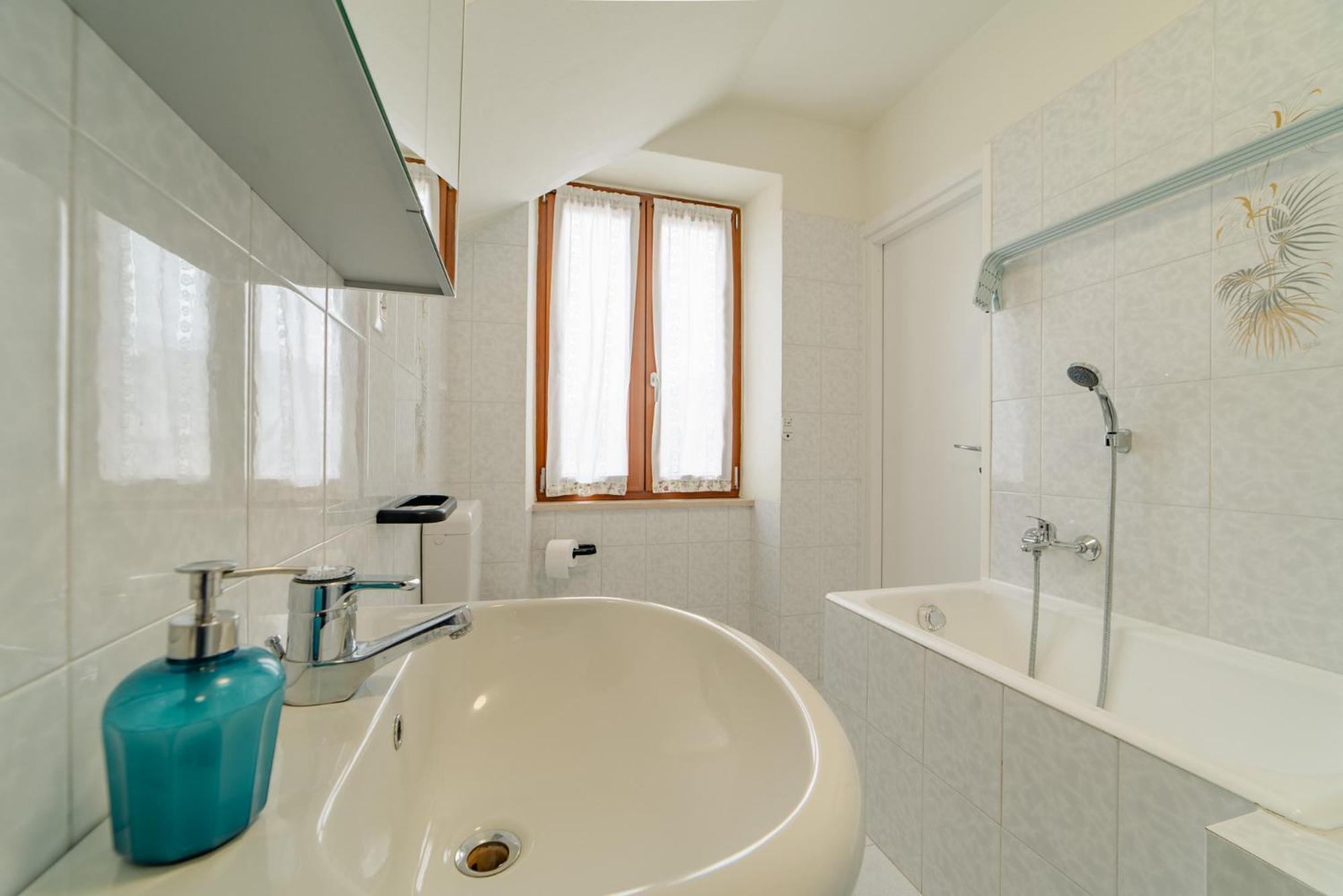 Garda Doma Bed & Breakfast Brenzone sul Garda Luaran gambar