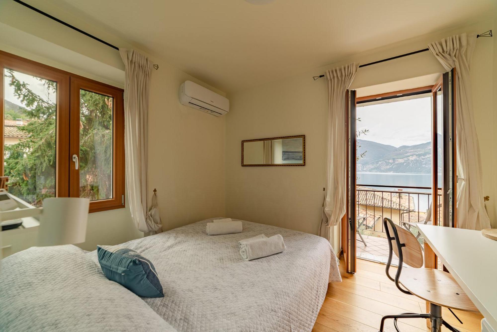 Garda Doma Bed & Breakfast Brenzone sul Garda Luaran gambar